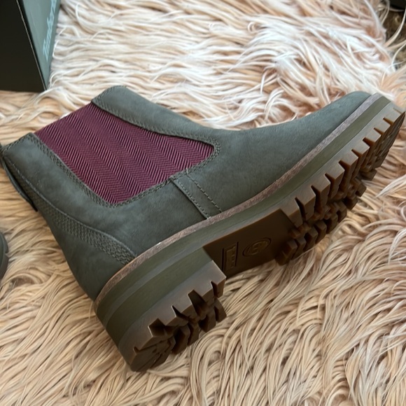 timberland booties COURMAYEUR VALLEY CHELSEA BOOTS green new - Picture 14 of 15